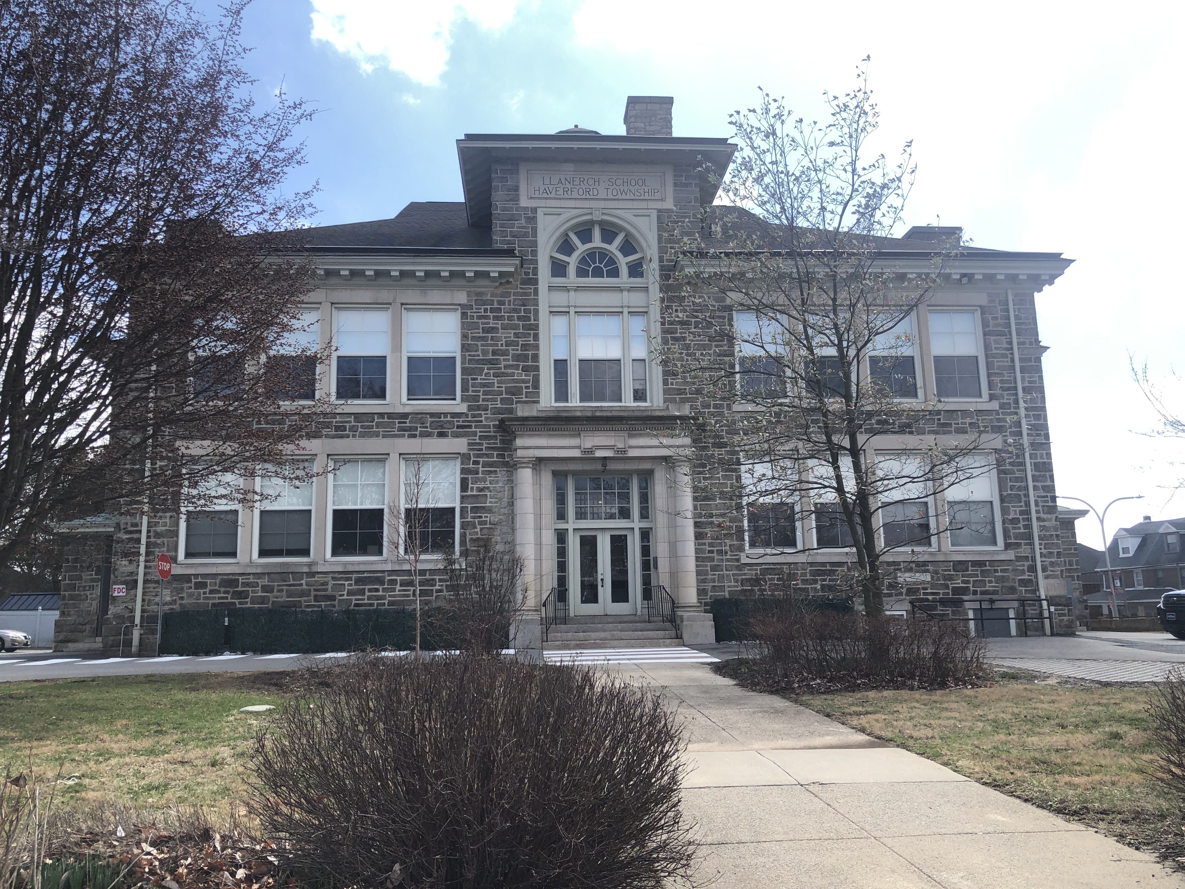 Llanerch Public School